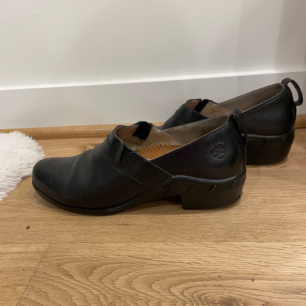 Gently worn Ariat clogs